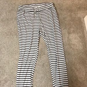 Woman’s stretch stripped pants